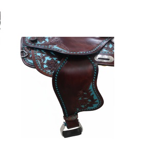 Selle de barrel racing western avec des accents en daim turquoise vif et des motifs floraux complexes. Disponible en 15 pouces. - Product Image 2