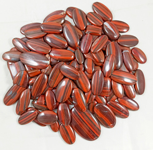 Lot en gros de cabochons en jaspe rouge naturel, pierres précieuses en vrac pour la fabrication de bijoux et la lithothérapie - Product Image 1