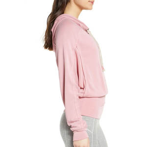 เสื้อฮู้ดผู้หญิงลายมัดย้อม สำหรับผู้ซื้อจำนวนมาก สวมใส่สบายและทันสมัย ราคาขายส่ง ปี 2026 พร้อมบริการออกแบบ OEM แขนยาว - Product Image 3