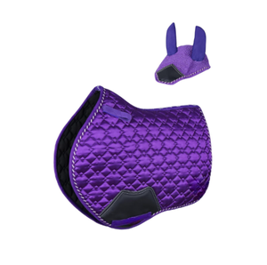 Tapis de selle matelassé en satin pour cheval avec bonnet d'oreille assorti |   Ensemble de tapis de selle de luxe en satin violet pour chevaux de dressage et de saut d'obstacles - Product Image 1