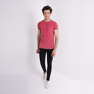 T-shirt personnalisé pour homme en coton 100% lourd, délavé à l'acide, coupe classique, respirant et à séchage rapide, col rond - Product Image 4