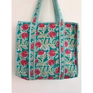 Sac fourre-tout en coton matelassé bohème Shyam Export avec broderie florale et fermeture éclair, idéal pour le shopping toutes saisons, style Rajasthan - Product Image 5
