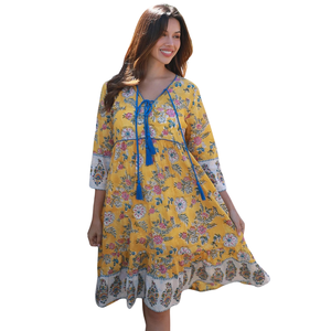 Vestido mini estampado para mujer con cuello cuadrado y corte en A - Product Image 1
