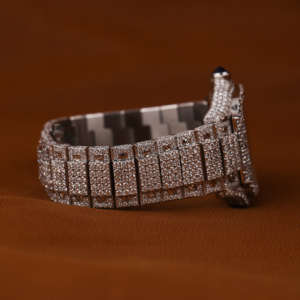 Montre en moissanite de qualité supérieure, sertie de diamants, avec bracelet en acier inoxydable de luxe pour homme, idéale pour les occasions spéciales et les réunions - Product Image 4