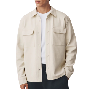 Nouvelle veste chemise décontractée pour homme en jersey sergé blanc écru, à manches longues, boutonnée sur le devant, avec doubles poches poitrine - Product Image 1