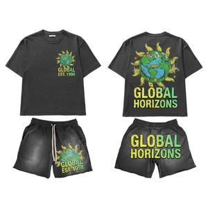 Ensemble T-shirt et short en coton épais 220 GSM, noir délavé, imprimé graphique, logo personnalisé, lot de 2 pièces - Product Image 1
