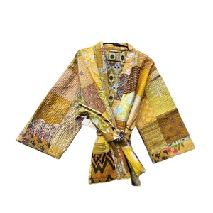 Kimono de retazos Kantha de algodón Vintage hecho a mano indio para mujer, ropa de dormir y ropa de descanso térmica elegante para el verano - Product Image 4