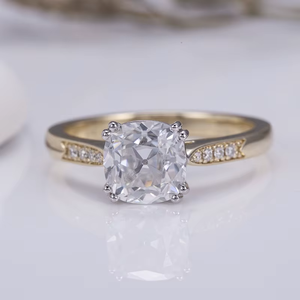 Women's 18K Solid Gold Round Brilliant Diamond Engagement <b>Ring</b> Classic Style with Side Diamonds - Product Image 2