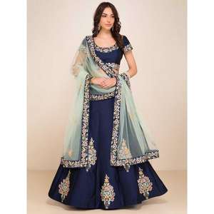 Lehenga Choli en soie bleu marine brodé, avec dupatta, taille XS - Product Image 5