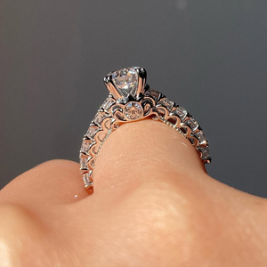 แหวนหมั้นเพชรทรงกลมเพาะเลี้ยงในห้องปฏิบัติการ ดีไซน์วินเทจ ทอง 14k สง่างามเหนือกาลเวลา สไตล์โบราณ ของขวัญเครื่องประดับเจ้าสาว - Product Image 4