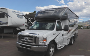 Autocaravanas Usadas 2025 2024 2023 2022 2021, Gulf Stream RVs BT Cruiser 5210, Autocaravanas de Lujo Usadas para Acampar - Product Image 2