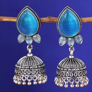 Pendientes Jhumka de Plata Oxidada con Piedra Azul, Hechos a Mano, Estilo Étnico Tradicional Indio, Pendientes Colgantes Boho - Product Image 6