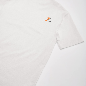 T-shirts blancs personnalisés surdimensionnés 100% coton 190 g/m² pour hommes, coupe ample à épaules tombantes et col rond - Product Image 3