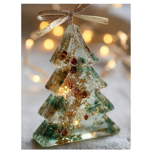 Ornement de Noël en résine scintillante rouge et or, flocon de neige, fait main, décoration suspendue pour arbre, décoration festive pour la maison - Product Image 2
