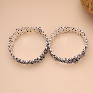 กำไลข้อมือปรับขนาดได้ประดับคริสตัลสีขาวสังเคราะห์ ตัวเรือนทองเหลืองชุบเงินโบราณ ชุดวินเทจสำหรับผู้หญิง เหมาะสำหรับเป็นของขวัญ - Product Image 3