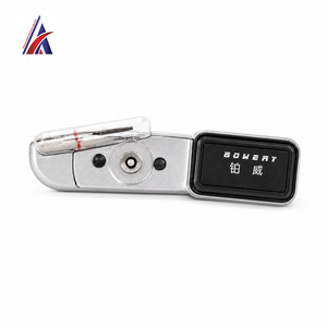Cuchillo de Precisión para Tela de Alta Calidad, Fabricado en Malasia, 8mm, Cuchilla Afilada para Recortar Tela, Papel y Manualidades - Product Image 4