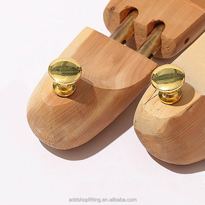 Embauchoirs en bois simples, écologiques et durables, anti-odeur, anti-plis, multi-tailles, pour affichage en magasin - Product Image 3