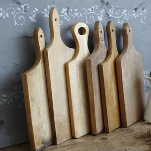 Tabla de Cortar de Madera Rústica Hecha a Mano en India, Duradera, Esencial para la Cocina, para Cortar y Servir, Suministro Internacional - Product Image 4