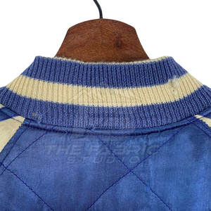 Veste Sukajan élégante brodée avec col montant, logo frontal, écologique et respirante, streetwear d'hiver, tissu satiné lisse - Product Image 5