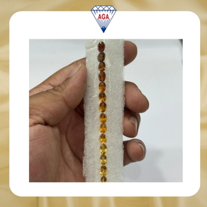 Loupe Clean Quartz Citrine Naturelle Jaune, Taille Ovale 7x5mm, Calibrée, Ensemble Ombré, 17.09 carats, Pierres Précieuses Non Montées, Grade Madagascar - Product Image 2