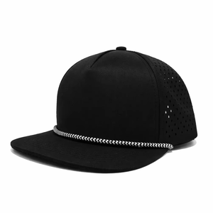 Chapeaux Snapback personnalisables à quantité minimale de commande bas à 6 panneaux Casquettes de sport vierges avec corde et trou laser pour une utilisation en extérieur - Product Image 1