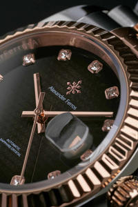 Montre de mode Alexander Ferros en acier inoxydable avec cristal saphir, étanche 50 m, fermoir caché à bouton-poussoir, cadran rond 8192D/01 - Product Image 6