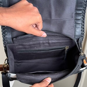 Nouveauté 2025 Sac de voyage vintage en cuir véritable travaillé à la main et sac à bandoulière, ensemble de bagages en cuir véritable 2 pièces pour femmes - Product Image 6