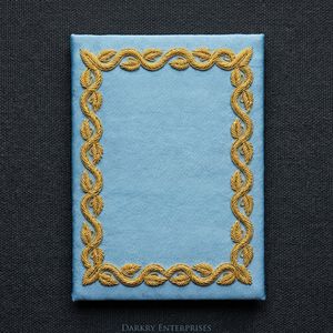 Insignia de blazer de terciopelo cosida a mano con bordado de alambre de lingotes de oro personalizado y diseño de corona de hojas de roble, para ropa de moda, de fábrica - Product Image 3