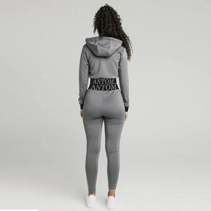 Conjuntos de Ropa Deportiva para Mujer 2026, Sudadera con Capucha y Pantalones Holgados de Color Sólido, de Alta Calidad, Transpirables, de Dos Piezas - Product Image 4