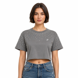 Haut court gris orné de strass, à manches courtes, col rond perlé, décontracté, pour femme, avec détails cloutés scintillants - Product Image 1