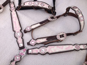 Conjunto de cabezada y pechera de cuero para caballo estilo western, hecho a medida, superventas 2026, cómodo, ligero y hecho a mano - Product Image 4