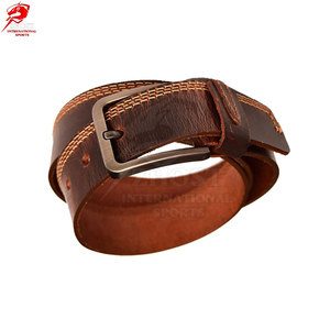 Ceinture en cuir pour homme avec logo personnalisé, fabriquée en cuir véritable durable avec finition lisse et boucle élégante pour un usage quotidien, directement de l'usine. - Product Image 2