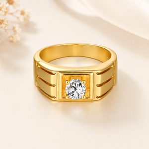 Anillo Solitario de Diamantes Reales de 0.30 TCW para Hombre |   Anillo de compromiso y aniversario de oro amarillo con corte brillante redondo y engaste de puntas, joyería fina - Product Image 1