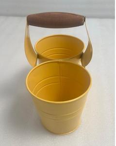 Maceta de hierro con acabado negro y asa de madera, maceta metálica para jardín, para arreglos decorativos de plantas en interiores y exteriores - Product Image 3