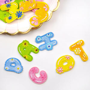 Parches Bordados con Letras Coloridas Autoadhesivos, Venta Caliente Transfronteriza, para Accesorios de Ropa, Parche Bordado Personalizado - Product Image 5