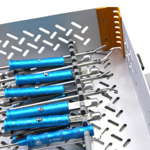 Bandeja de Esterilización Premium de 26.6cm x 53.3cm x 6.3cm con 3 Soportes de Silicona para Instrumentos Médicos – ZETOMEDPRO - Product Image 6