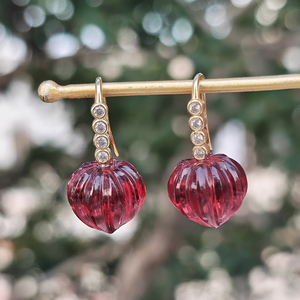 Pendientes de Gancho con Granate Rojo y Circonita Cúbica - Gema Tallada con Corte Melón - Pendientes Colgantes Hechos a Mano Estilo Boho - Regalo para Novia - Joyería - Product Image 5