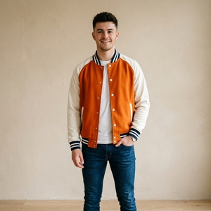 Veste universitaire pour homme, orange et blanche, style décontracté, col montant, fermeture à boutons, vêtement d'hiver, 100% laine, logo sur le devant - Product Image 1