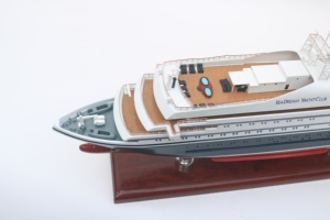 SEADREAM I - Maqueta de Velero de Madera Hecha a Mano, Personalizada, Antigua, Coleccionable, con Temática Oceánica, Pieza de Arte Independiente para Mesa, Vietnam - Product Image 2
