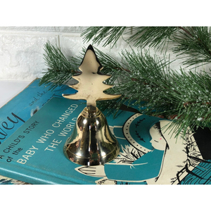 Campanas Colgantes de Metal Estilo Vintage en Latón Antiguo, Campanas Decorativas Hechas a Mano con Forma de Árbol de Navidad - Product Image 5