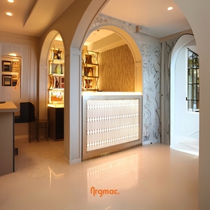 Ensemble de bar commercial de luxe Regal Nook avec éclairage LED, cadre en bois durable et écologique, design contemporain pour appartement de style ferme - Product Image 1