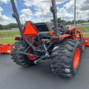 รถแทรกเตอร์ Kubota LX2620 HST ประสิทธิภาพสูง พร้อมระบบขับเคลื่อน 4 ล้อ เครื่องยนต์ดีเซล 23.3 แรงม้า ระบบ PTO อิสระ และระบบไฮดรอลิกที่ทำงานได้อย่างราบรื่น สำหรับงานเกษตร - Product Image 1