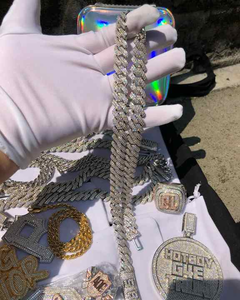 Cadena Cubana Personalizada con Diamantes Baguette, Chapada en Oro de 14k, Joyería Hip Hop Iced Out, Collar de Moissanita VVS Bling para Hombre - Product Image 1