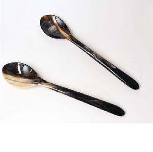 Cuchara de Cuerno Moderna de Calidad Premium para Presentación de Comida en Fiestas, Apta para Lavavajillas, Utensilios de Cocina Sostenibles, Disponible al por Mayor - Product Image 4
