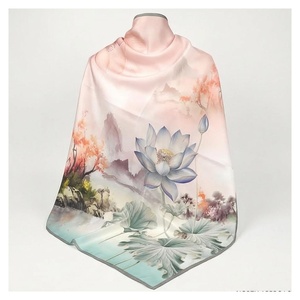 NORTH APPROACH Foulard carré en soie pour femme, imprimé floral, élégant, multifonctionnel, accessoire de mode toutes saisons - Product Image 1