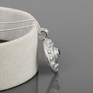 Collier en argent sterling 925 avec pendentif unique en cyanite bleue ronde, nouvelle collection, bijoux de mode, vente en gros, avec chaîne à breloques - Product Image 4