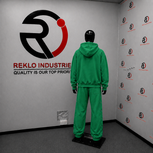 Ensemble de survêtement vert oversize pour hommes et femmes, sweat-shirt uni à capuche et pantalon de survêtement à jambes larges, style streetwear décontracté, vente en gros - Product Image 4