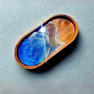 Bandeja de madera y resina epoxi con colores oceánicos, diseño de geoda hecho a mano, regalo de inauguración, bandeja de arte funcional, regalo para anfitrión. - Product Image 6