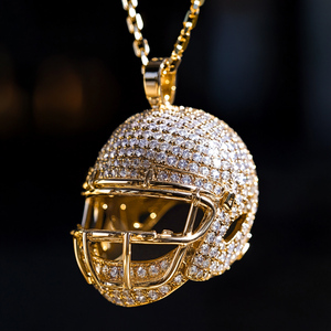 Collar con Colgante de Casco de Fútbol Americano Chapado en Oro de 22K para Hombre, con Cadena de Cuerda con Pedrería, Estilo Hiphop, para Uso Diario - Product Image 1