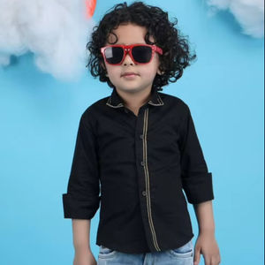 Chemise noire élégante pour garçons, chemise décontractée pour fête, chemise en coton pour enfants, chemise tendance pour garçons, chemise pour anniversaire, tenue de fête - Product Image 1